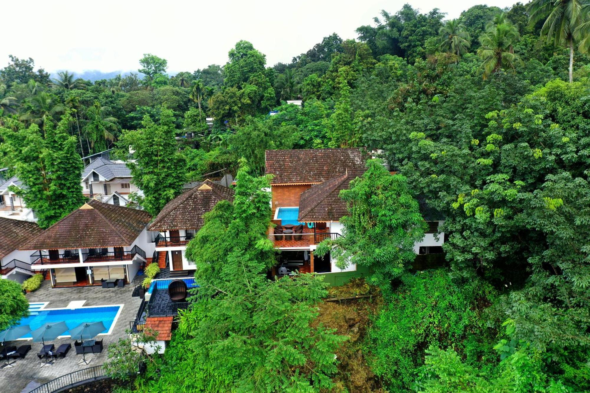 Athirapally Green Trees Athirappilly Zewnętrze zdjęcie